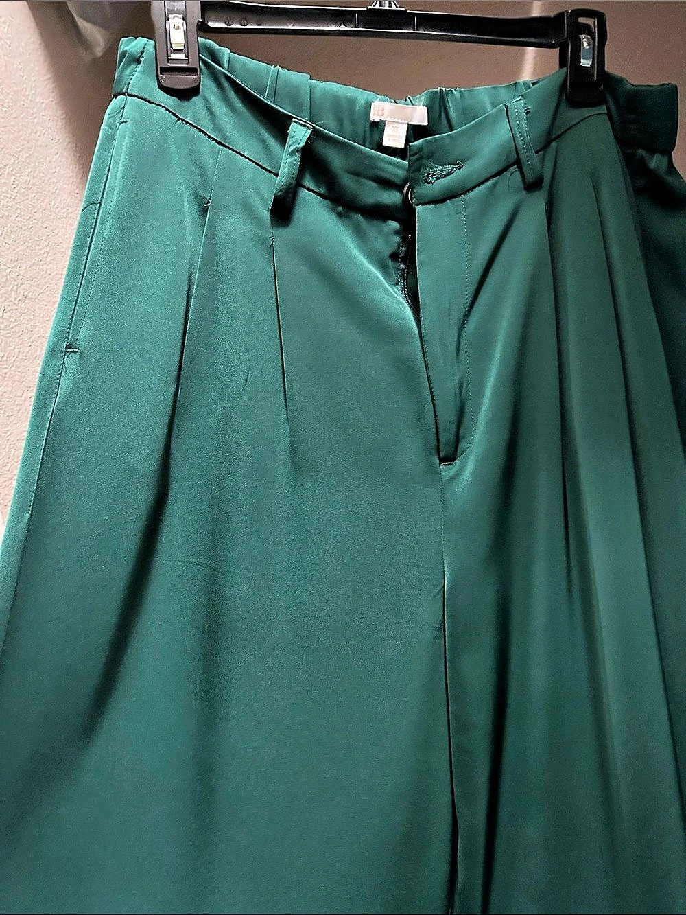 GB Wide Leg Green Pants Size XL Like New